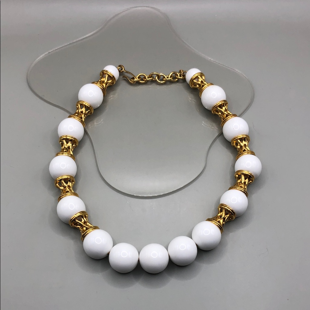 Monet Vintage Costume Statement Style Chunky Bead Gold Stations Collar Necklace.